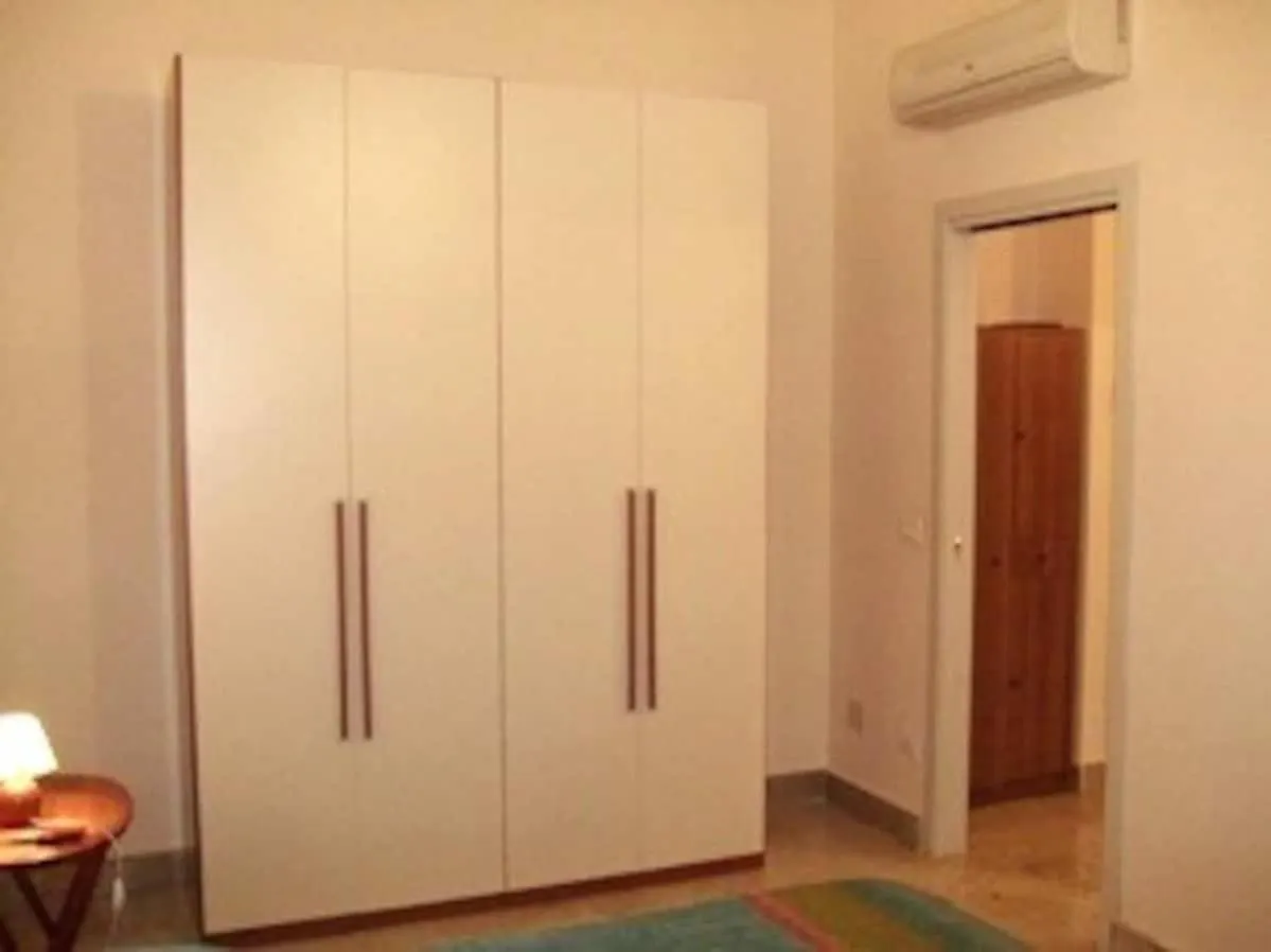 Casa Hermosa 0*, Palermo Olaszország